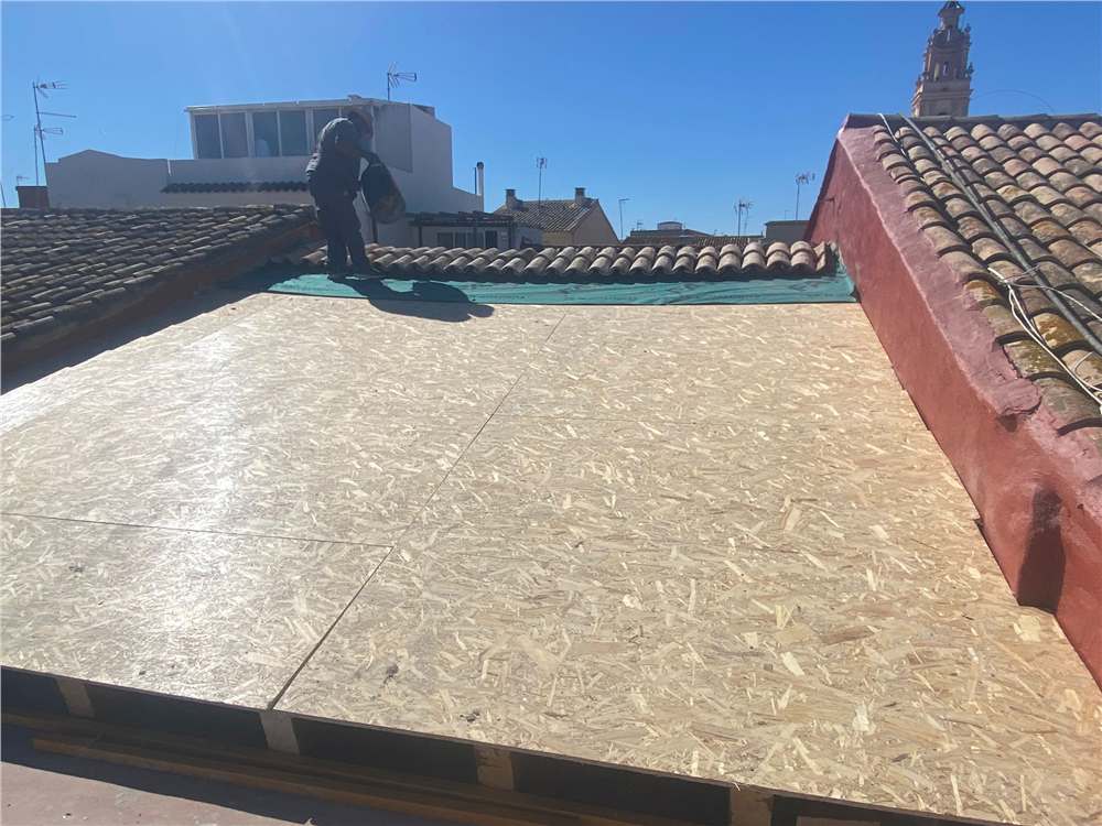 Ejecución de la nueva base de cubierta de madera